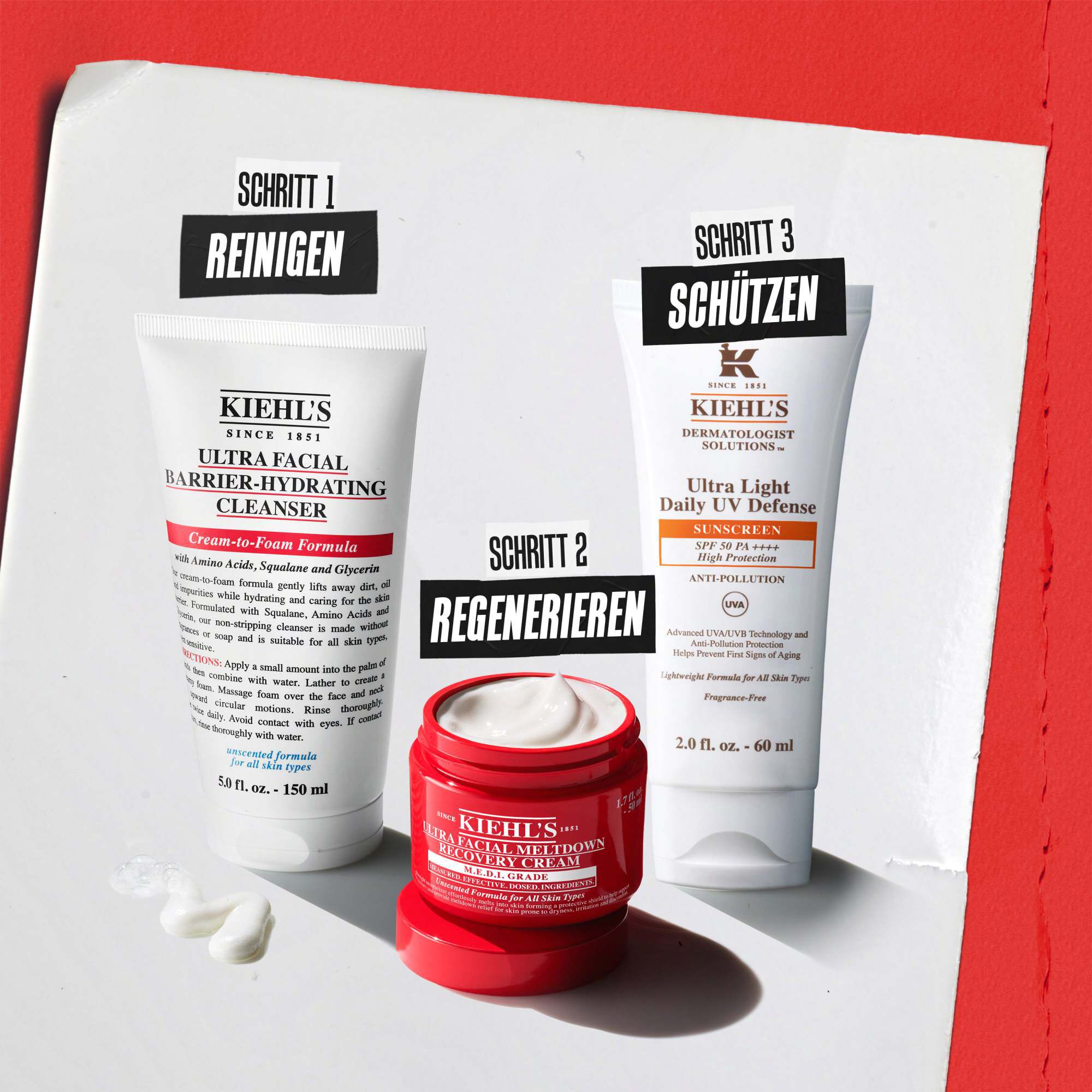 Drei Kiehl’s Produkte: Schritt 1 Reinigen (Barrier-Hydrating Cleanser), Schritt 2 Regenerieren (Meltdown Recovery Cream) und Schritt 3 Schutzen (Better Screen UV Serum).