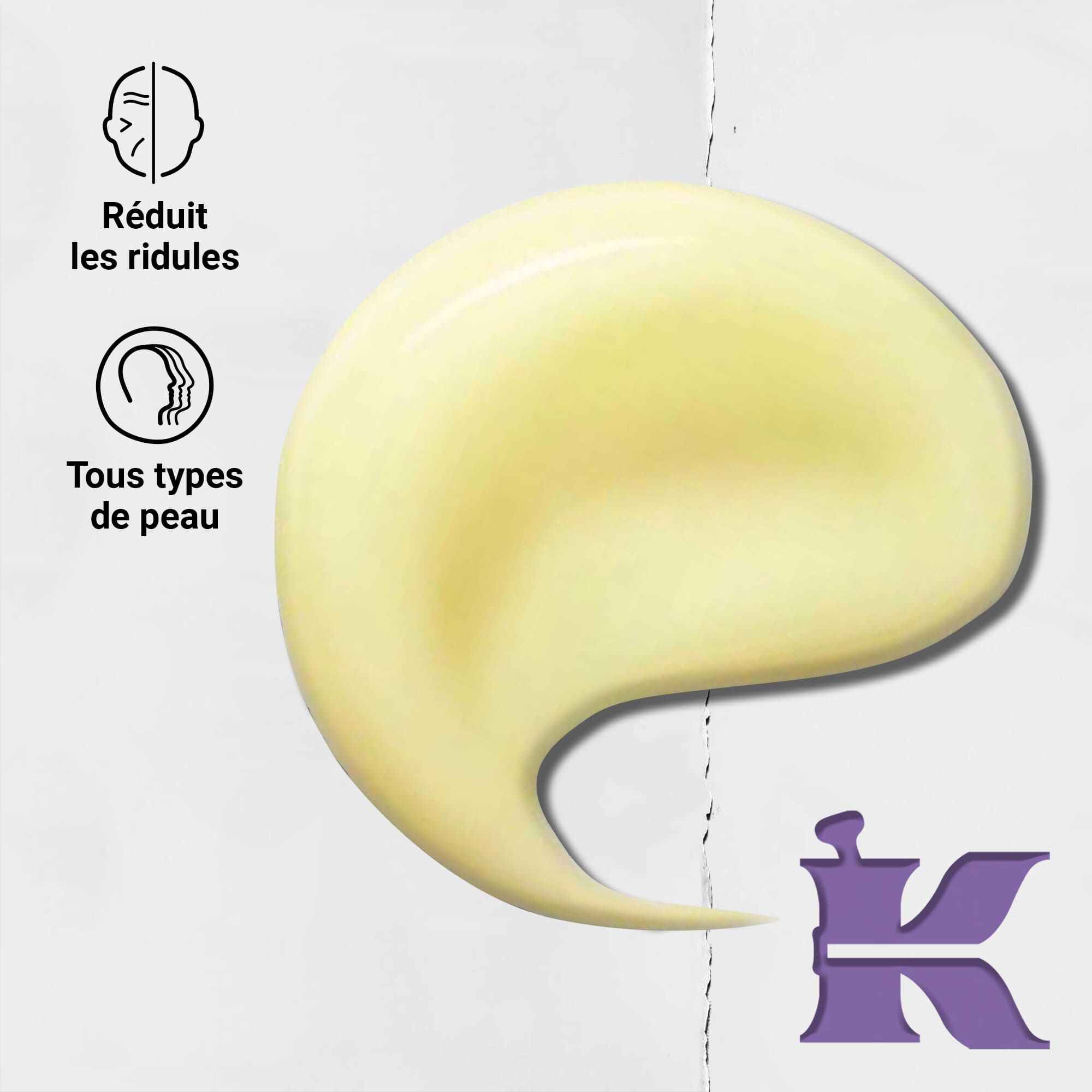 Photo de la texture avec des icones indiquant qu'il reduit les ridules et est formule pour tous les types de peau