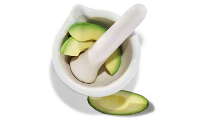 Schussel mit Avocado