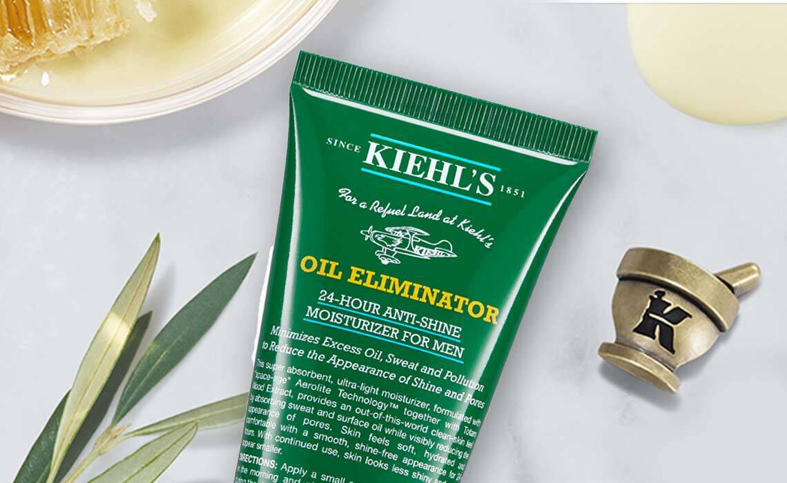 FEUCHTIGKEITSPFLEGE FUR MANNER